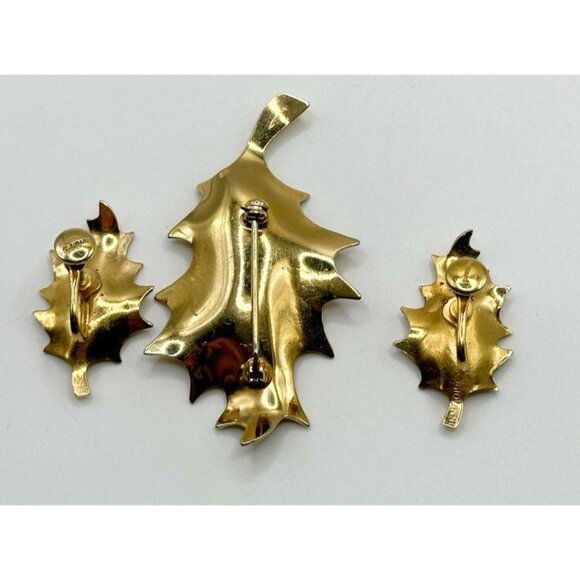 Vintage Giovanni Gold Tone Christmas Holly Leaf Brooch Pin & ScrewBack Earrings - Picture 2 of 3